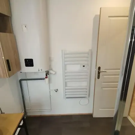 Lahore Djadja Apartment Reims